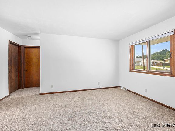 4th image of 7260 Zinnia Ct SE