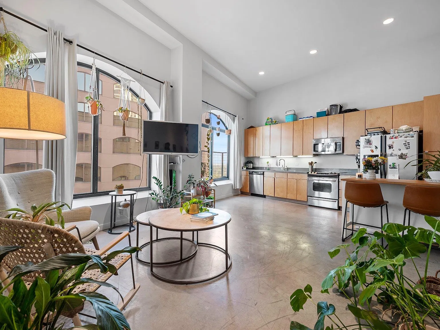 1 bed, 1.0 bath, 951 sqft, $2,195 — Photo 1