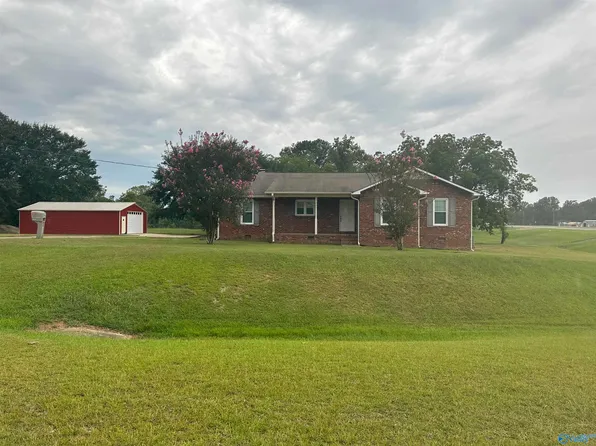 3390 Bernard St, Hokes Bluff, AL 35903
