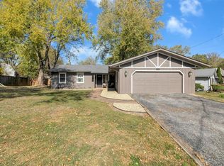 625 E Adams St, Belleville, IL 62220