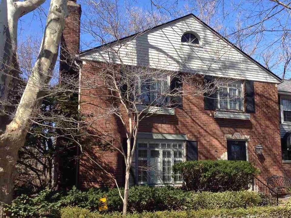 1st image of 57 Cranford Ln