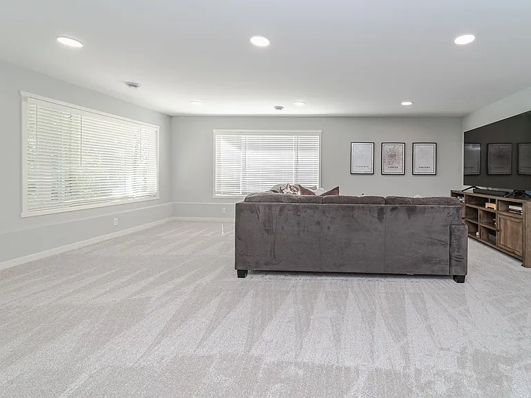 5145 Ranchview Ln N — Photo 24