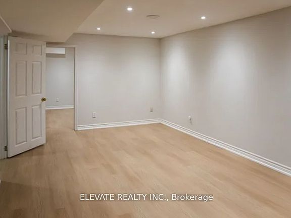 4th image of 66 Willowbrook Rd