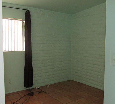 3rd image of 2170 N Calle Avispas
