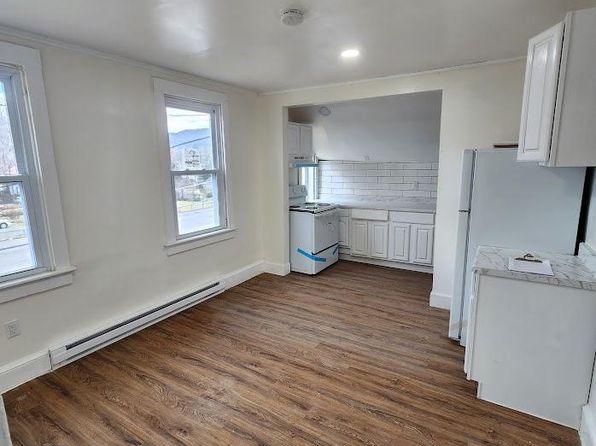 48 Center St #1