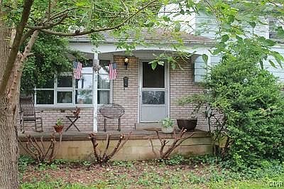 2nd image of 624 Berger St