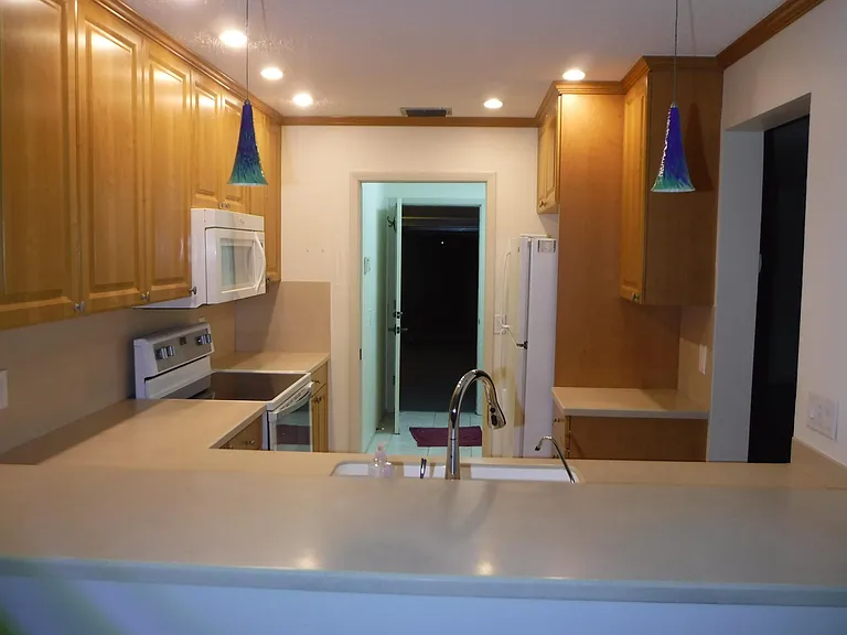 4328 Kingston Loop — Photo 10