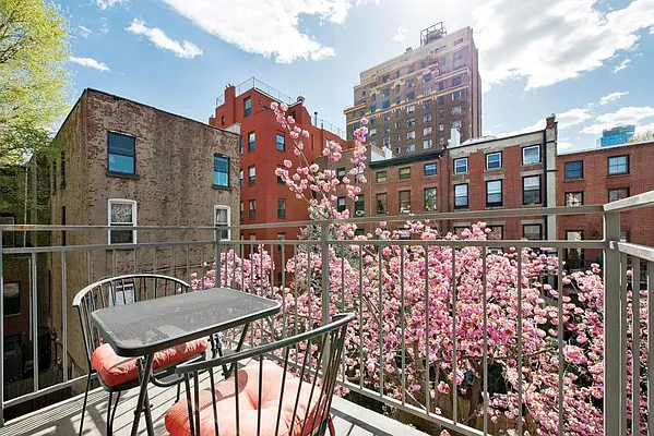 Sold by Keller Williams NYC | media 4