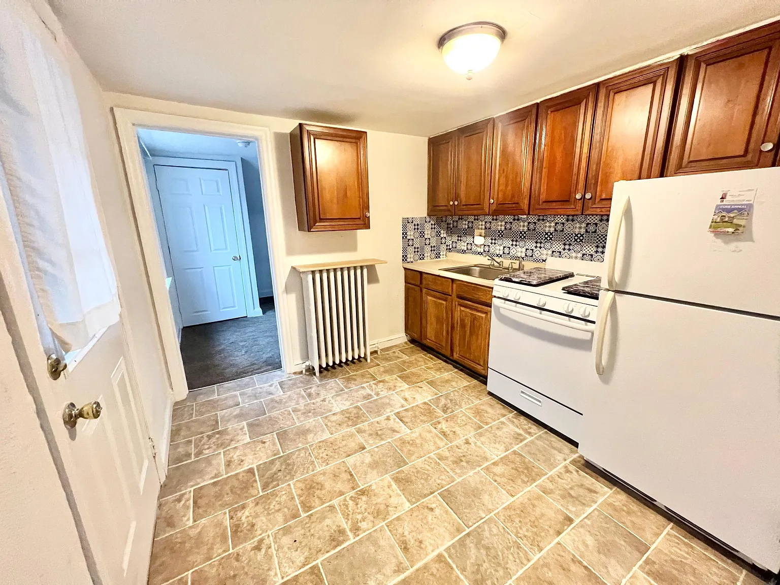 Studio, 400 sqft, $1,000 — Photo 2