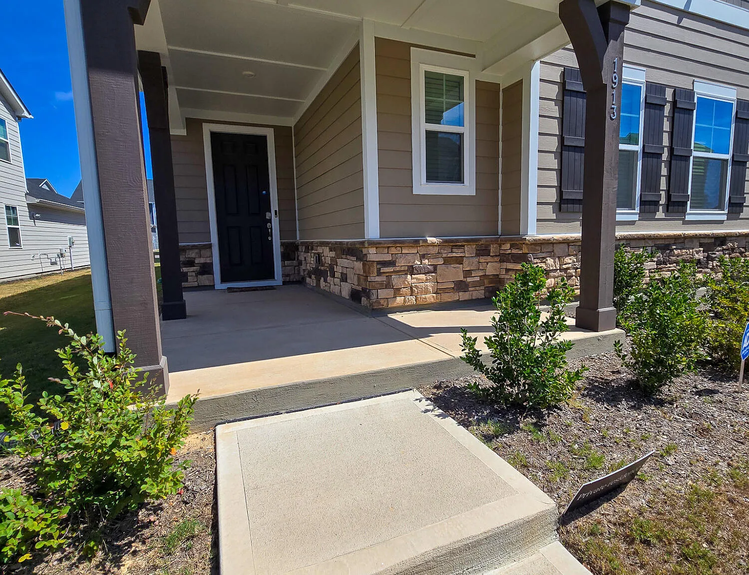4 bed, 3.5 bath, $2,495 — Photo 3
