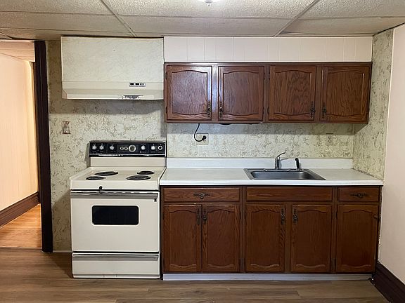 5th image of 134 S Franklin St APT 1