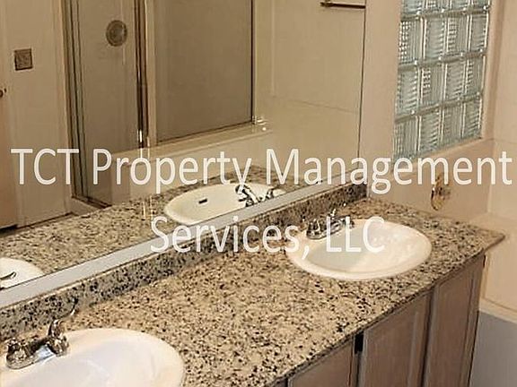 3rd image of 2392 W Hemlock Ct
