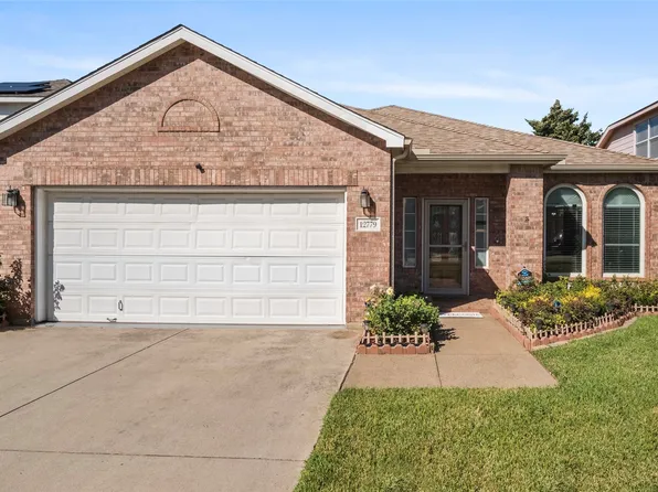 12779 Honey Locust Cir, Euless, TX 76040