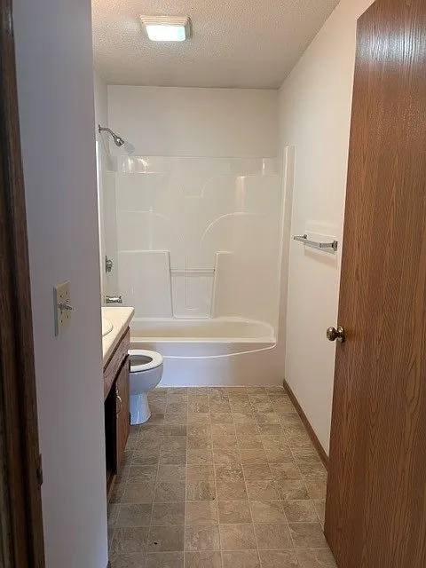 2 bed, 871 sqft, $1,400 — Photo 3