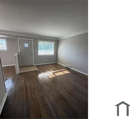 3 bed, 1000 sqft, $1,300 — Photo 2