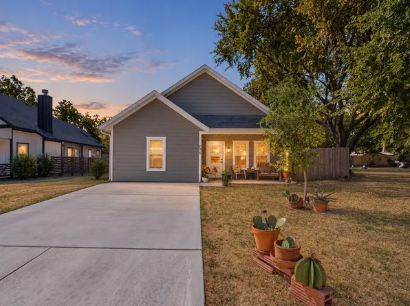 205 Owens St, Bridgeport, TX 76426