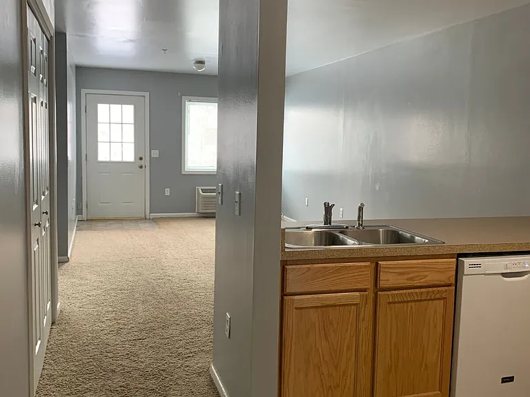 316 6th Ave SE #6 — Photo 5