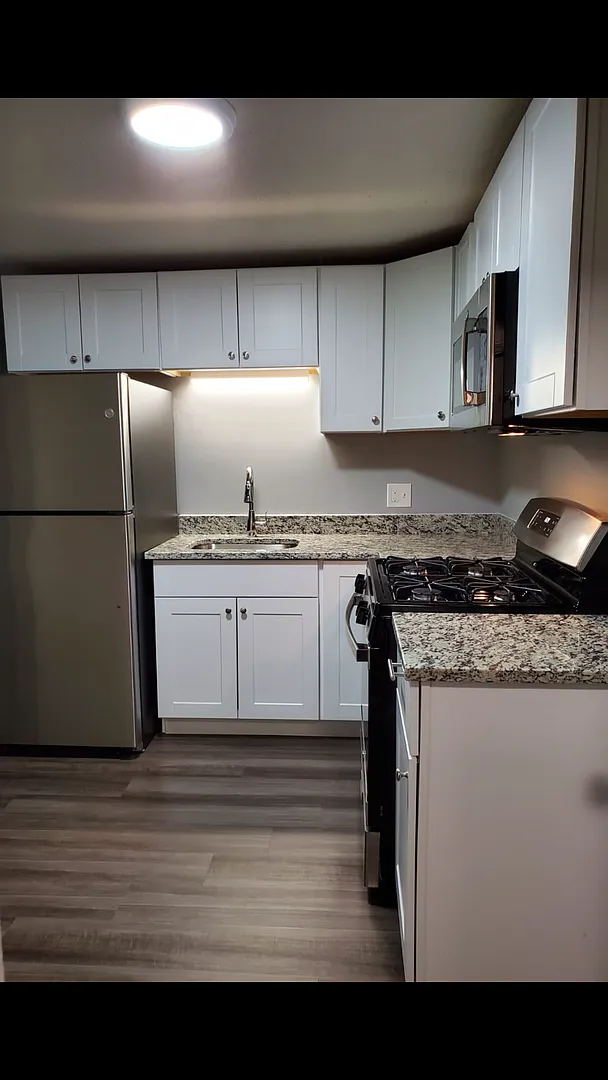 East Merrimack Apartments — Photo 4