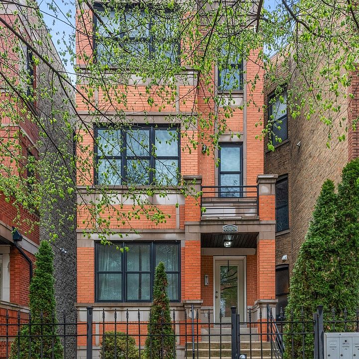 1st image of 1310 N Claremont Ave #1