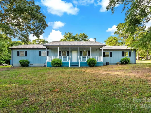 216 Lavista Cir, Forest City, NC 28043