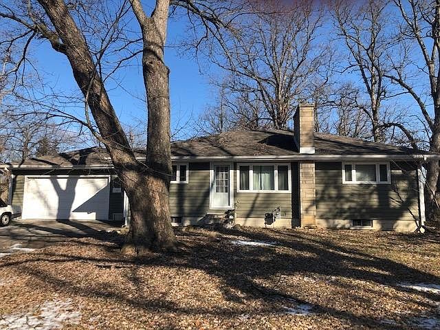 1st image of 52 Lakeview Dr