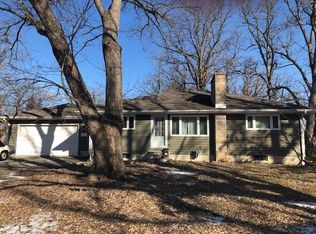 52 Lakeview Dr, Valparaiso, IN 46383
