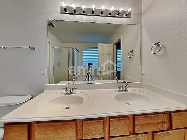 1003 San Antonio Dr — Photo 14
