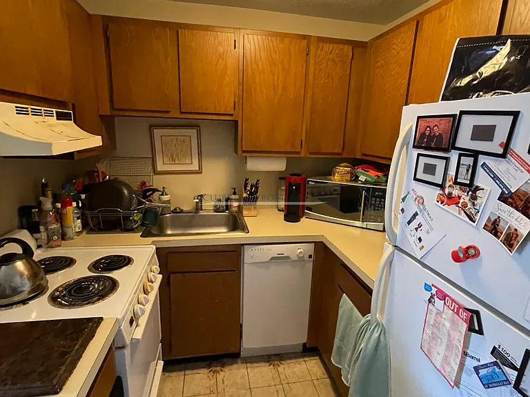 344 Market St #6 — Photo 9
