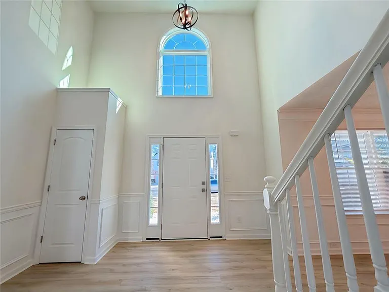 2770 Austin Ridge Dr — Photo 6