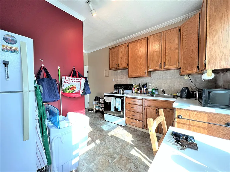 2530 College Ave #3 — Photo 9