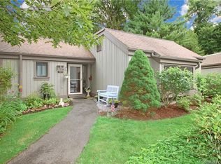 892 Heritage Vlg #B, Southbury, CT 06488