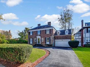 2001 W 103rd St #1, Chicago, IL 60643