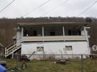 1400 Terrace St, Hinton, WV 25951