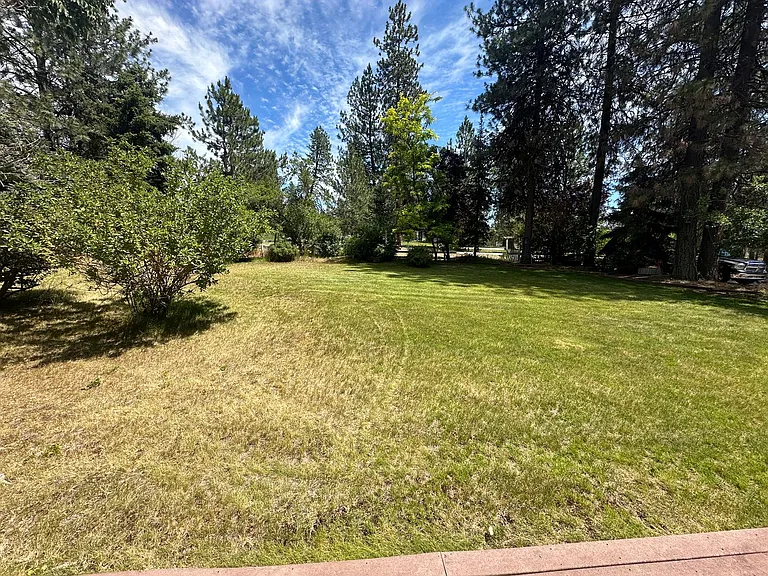 6304 Sundown Dr — Photo 3