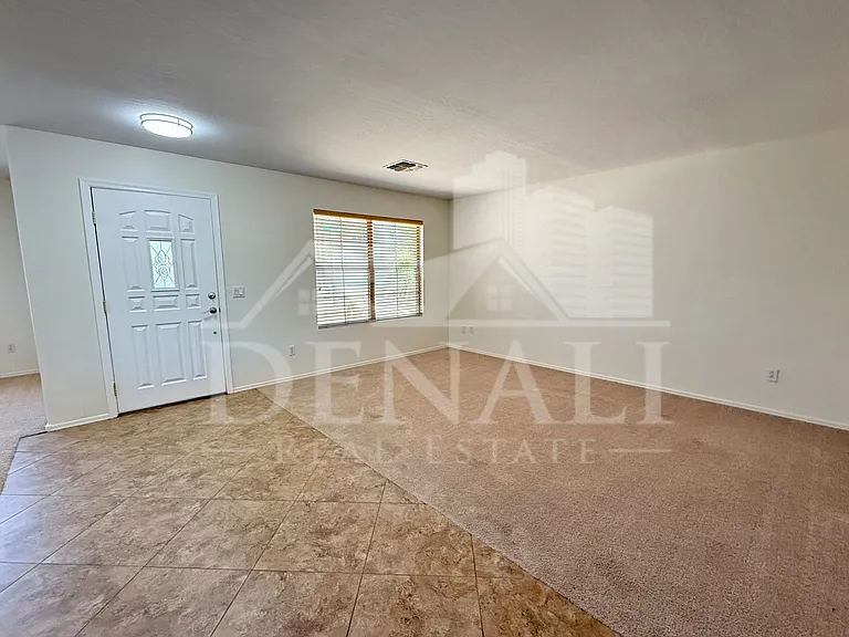 3771 E Betsy Ln — Photo 4