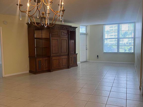 5th image of 2851 S Ocean Blvd #122