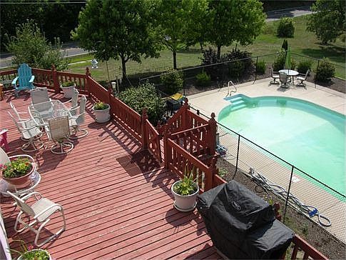 Deck &amp; Pool
