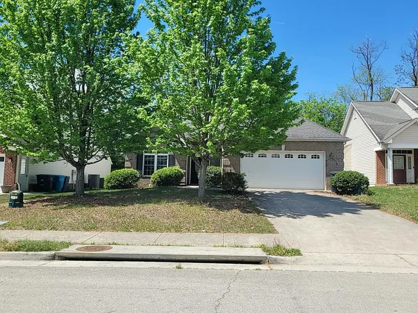 2402 Willow Walk Dr NW, Roanoke, VA 24017