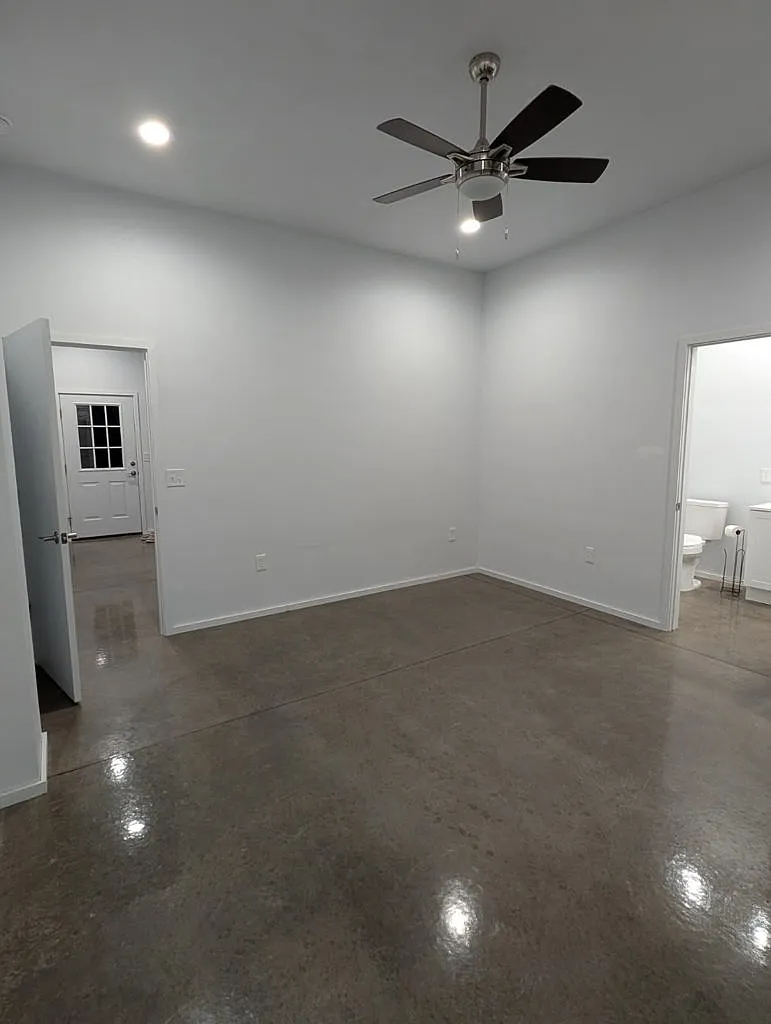 Building Photo - 115 Ravine Trl #A