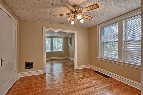 3rd image of 5415 Christy Ave
