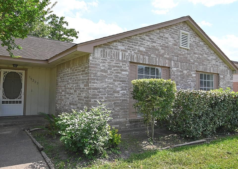 1st image of 19223 Hollowlog Dr