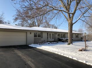 S65W12845 Longfellow Ln, Muskego, WI 53150