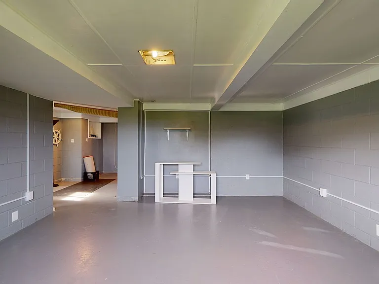 108 Hawkins Creek Ln — Photo 36