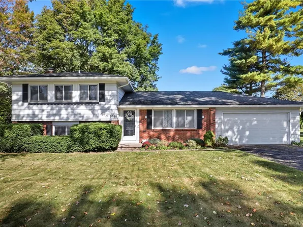 568 English Rd, Rochester, NY 14616