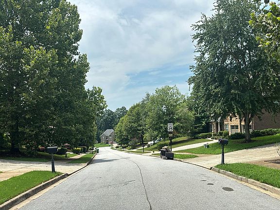 5th image of 4980 Tadmore Ln