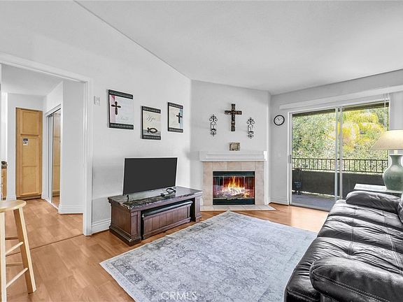 3rd image of 2425 Del Mar Way