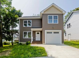 14 Crane St, Springfield, MA 01104