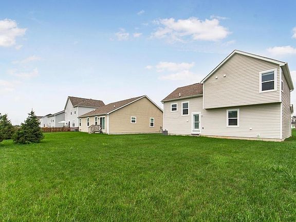 2nd image of 817 Zeller Dr