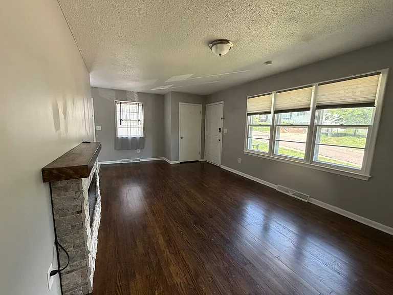 513 Bonnie Ave — Photo 8