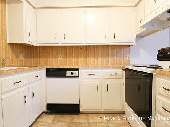3rd image of 7908 Aberdeen Ave Unit B
